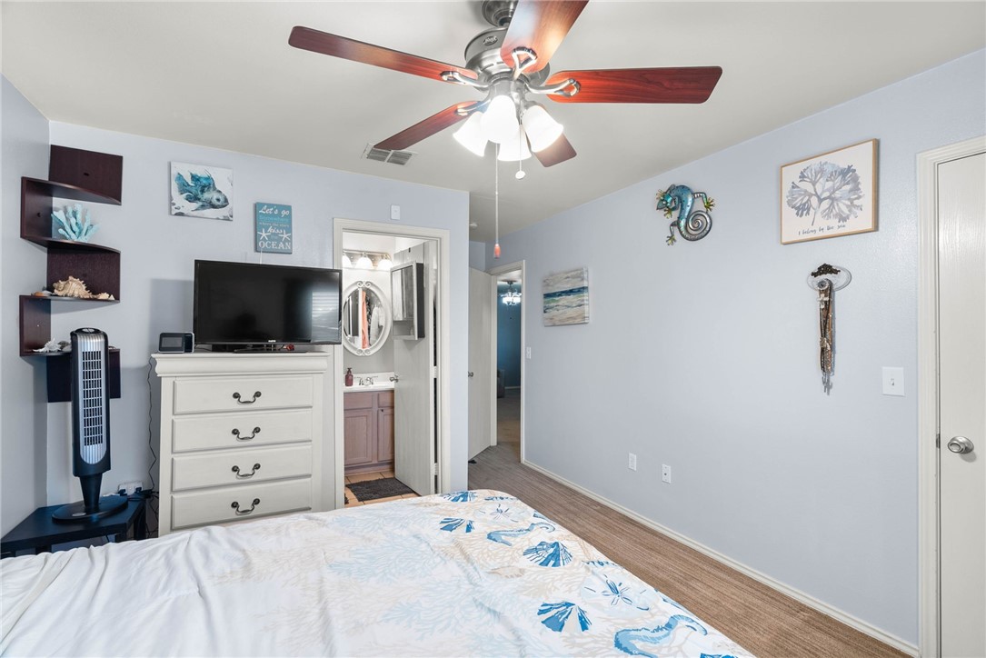 1701 Gallop Trai Property Photo 8