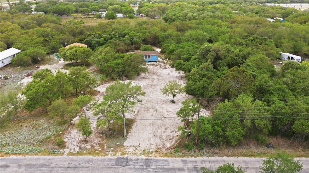 313 Gena Property Photo 4