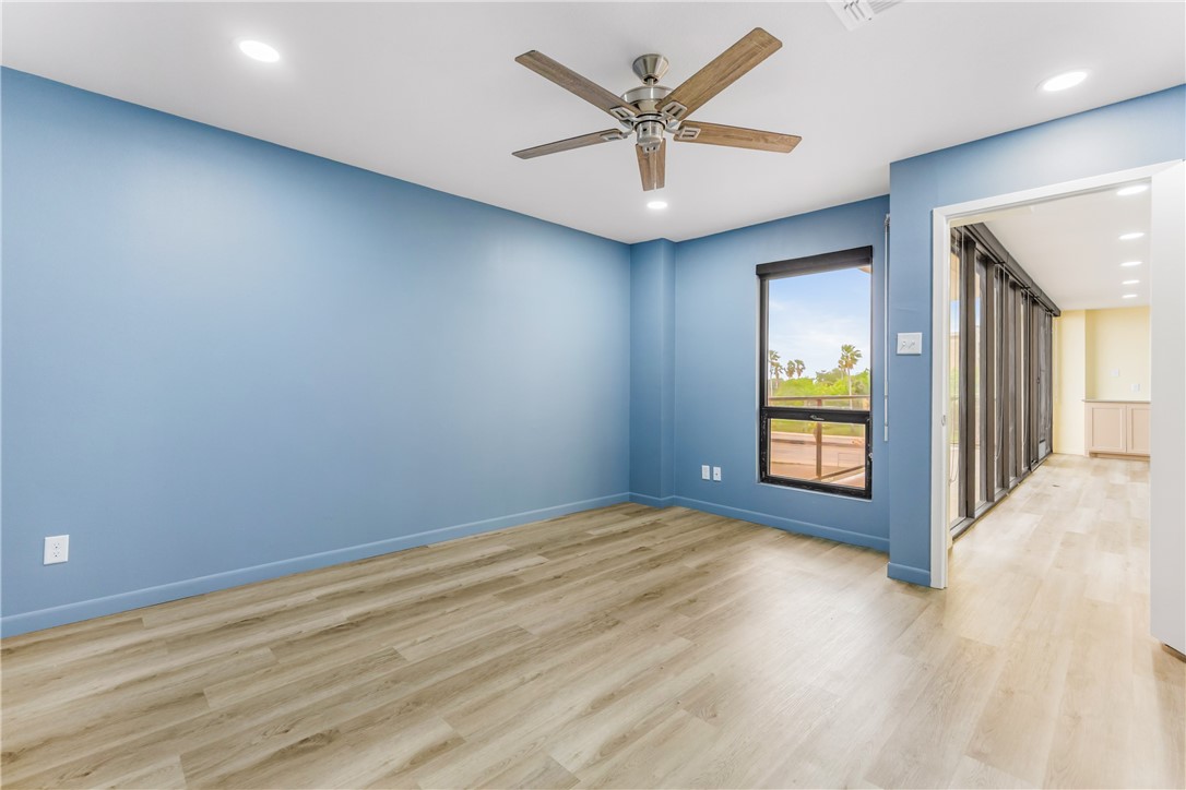 1400 Ocean Dr 403-c Property Photo 16