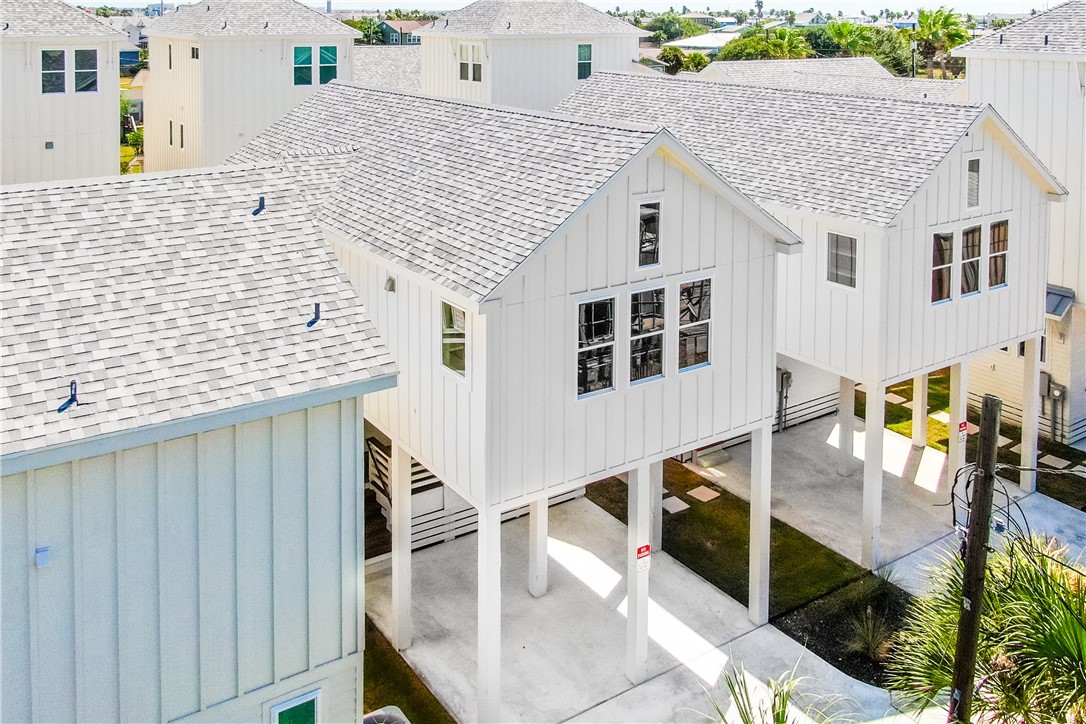 434 Oleander St 9 Property Photo 3