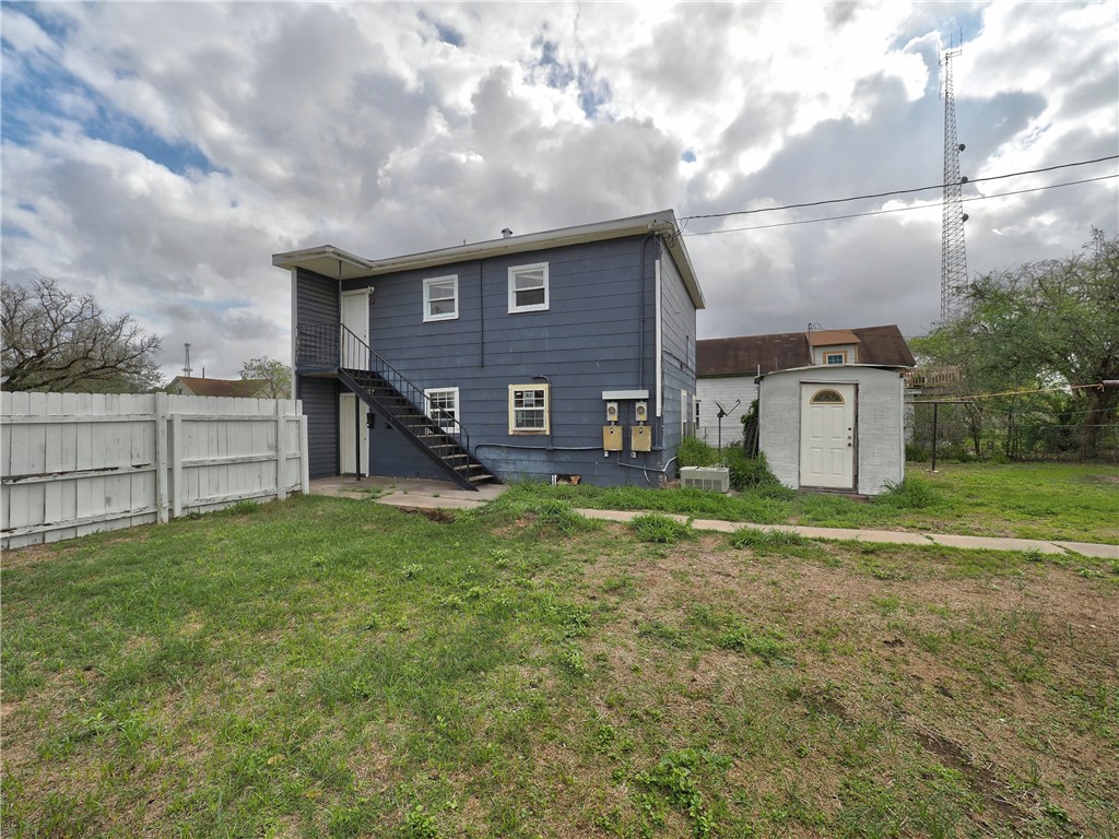 307 W Lee Ave Property Photo 6