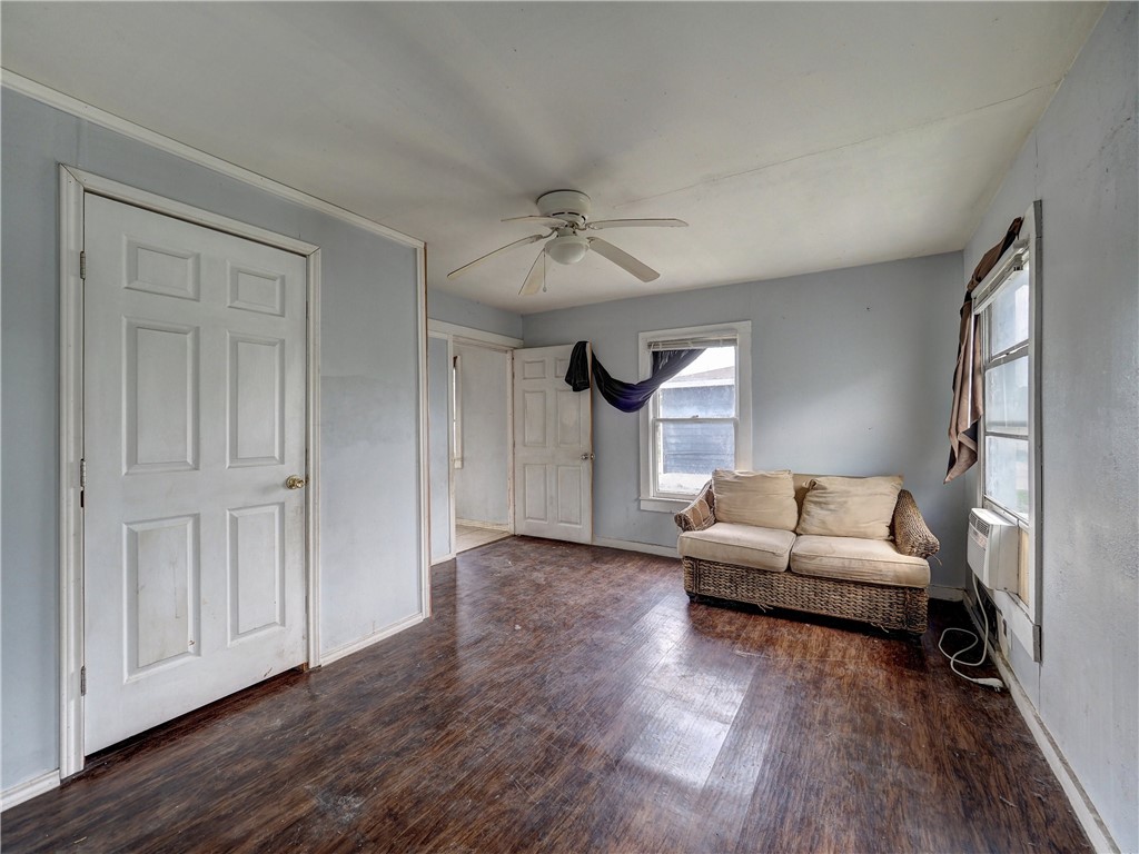 307 W Lee Ave Property Photo 9