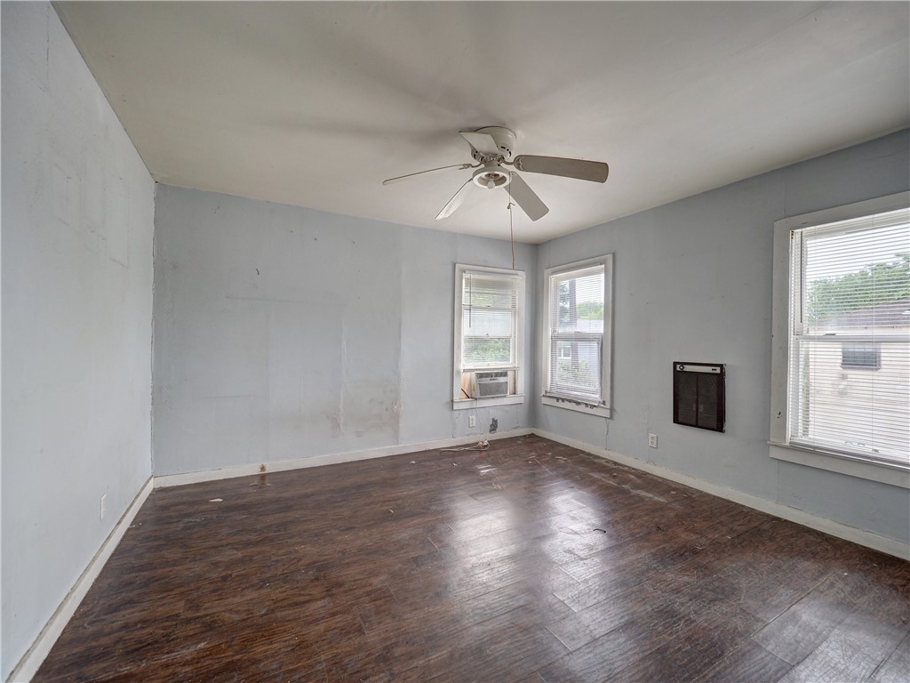 307 W Lee Ave Property Photo 10