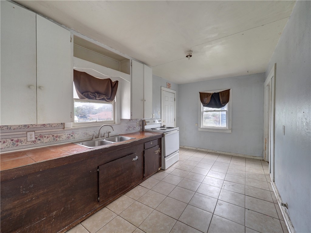 307 W Lee Ave Property Photo 13