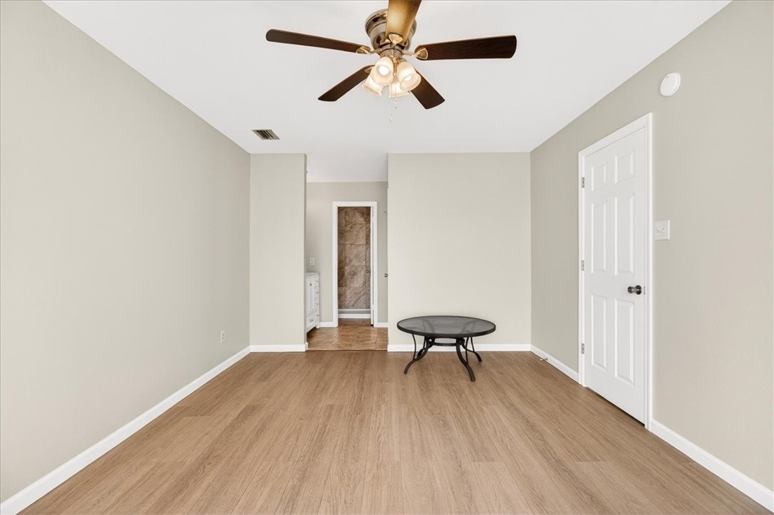 136 Port Saint Claire Property Photo 13