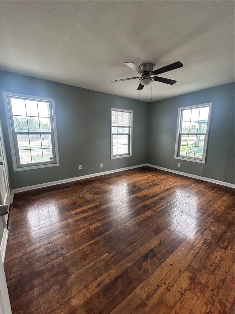 2867 S Staples St Property Photo 5