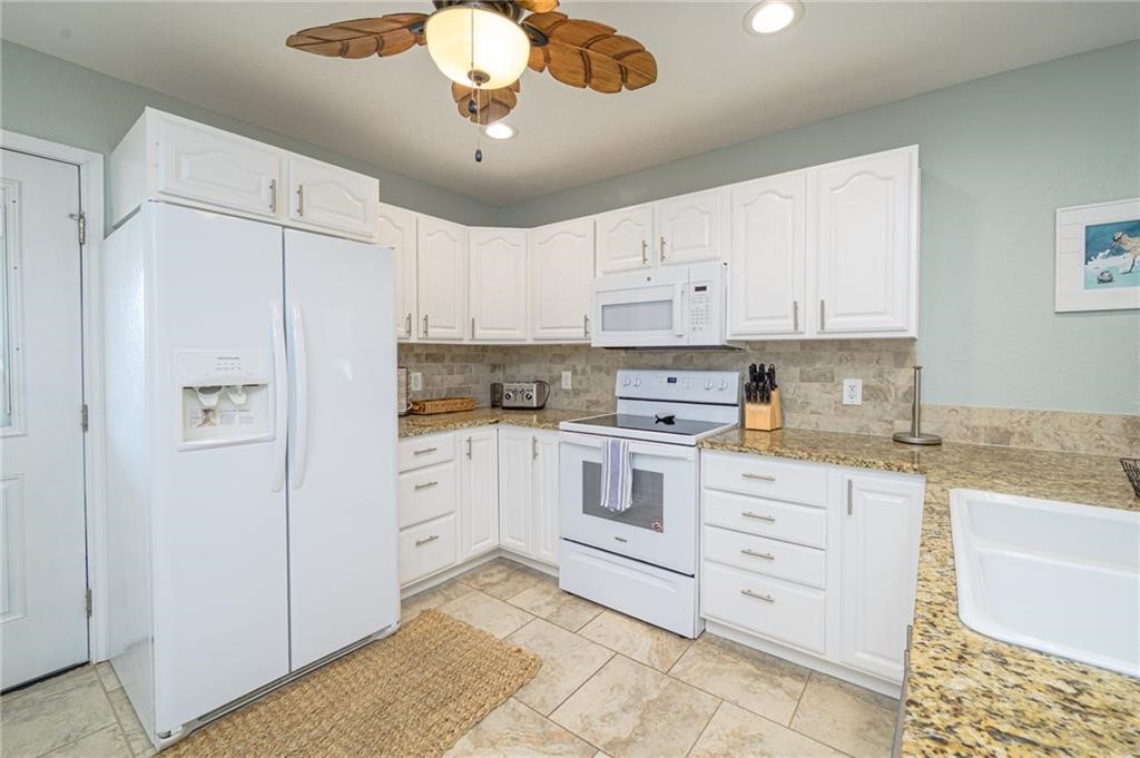 102 Ball St Property Photo 10
