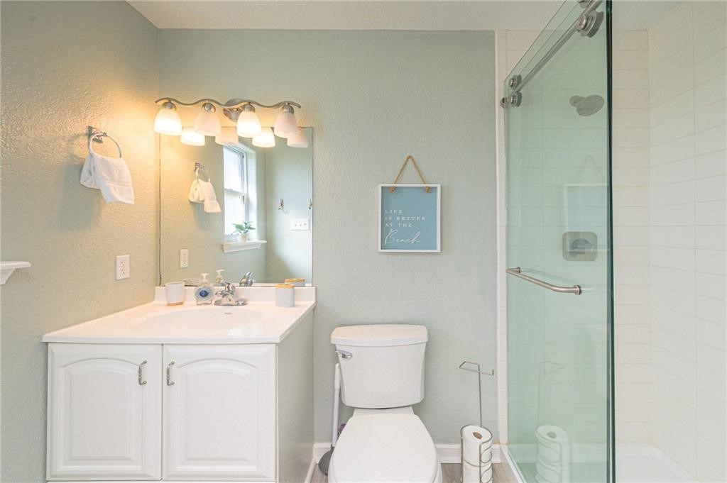 102 Ball St Property Photo 14