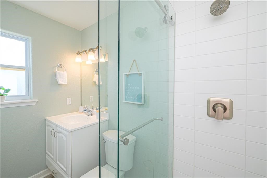 102 Ball St Property Photo 15