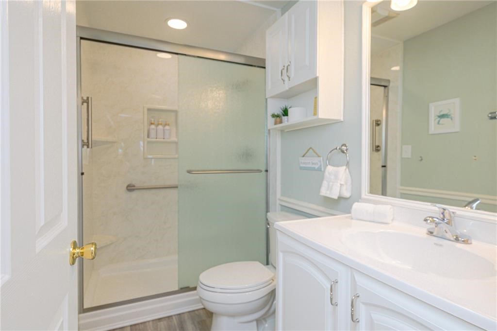 102 Ball St Property Photo 18