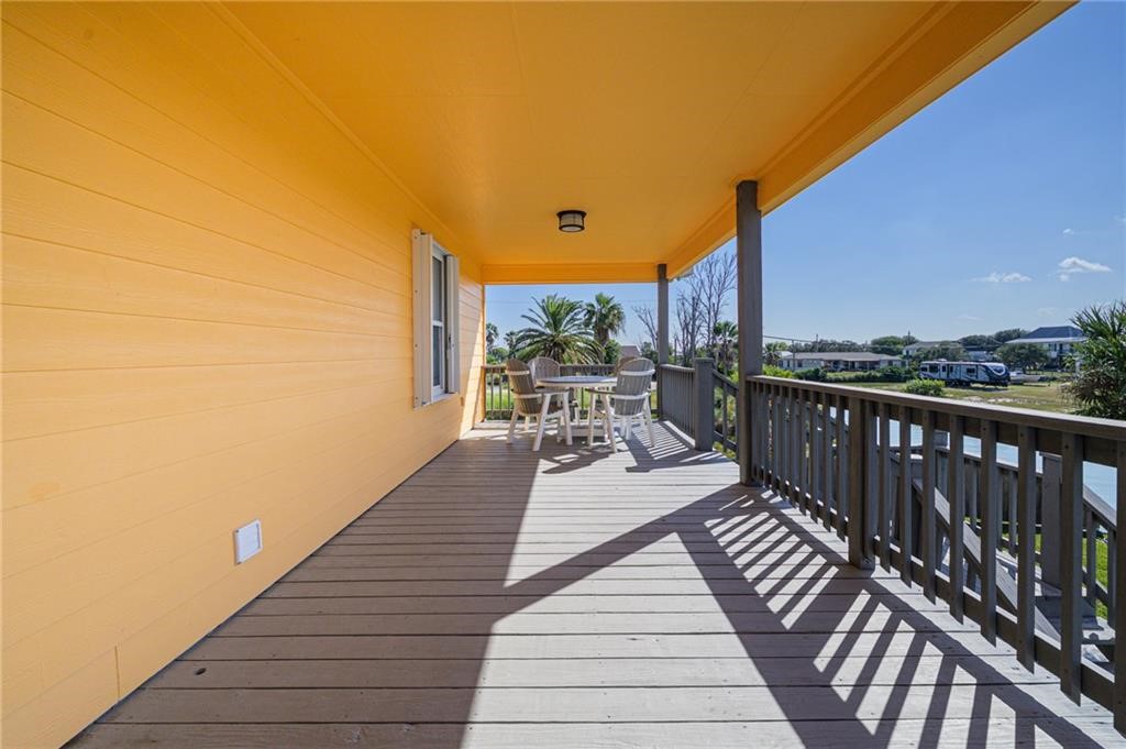 102 Ball St Property Photo 27