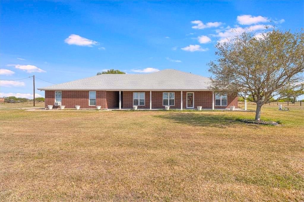 5004 County Road 1432 Property Photo 1