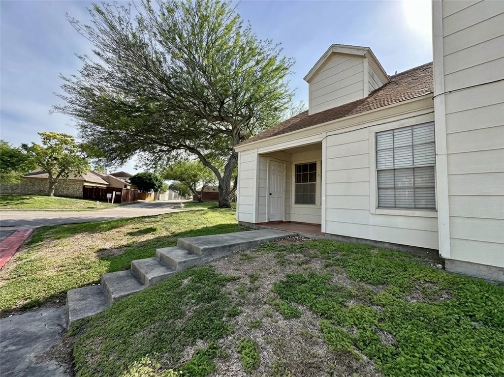7202 Mansions Dr E3 Property Photo 3