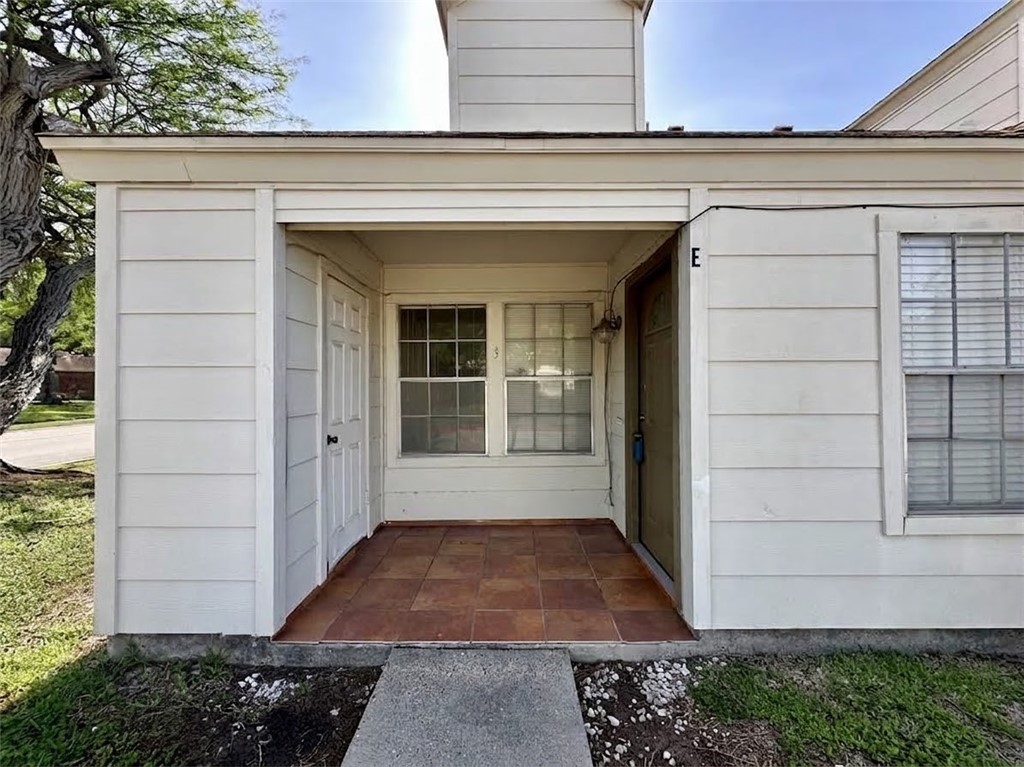 7202 Mansions Dr E3 Property Photo 5