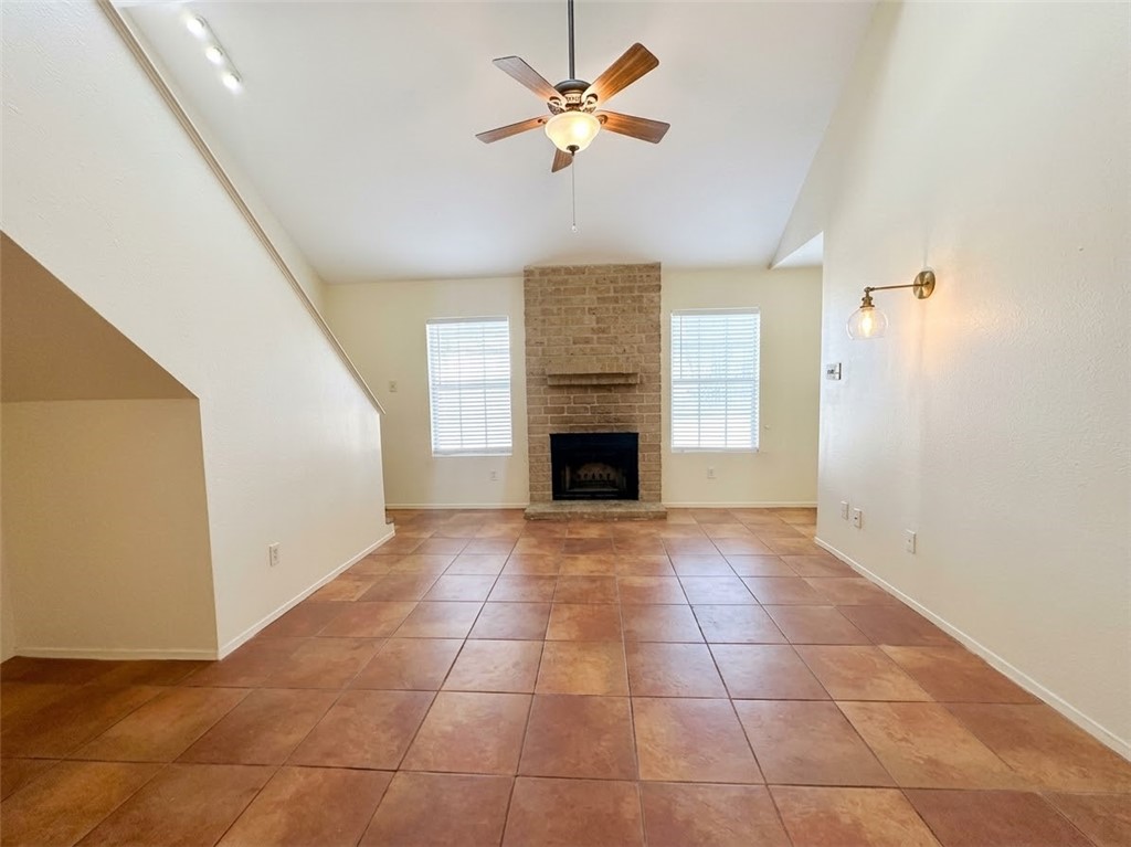 7202 Mansions Dr E3 Property Photo 6