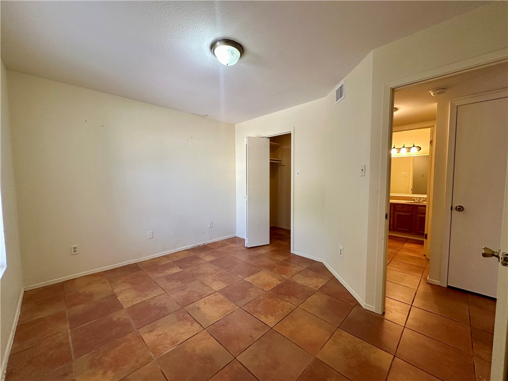 7202 Mansions Dr E3 Property Photo 12