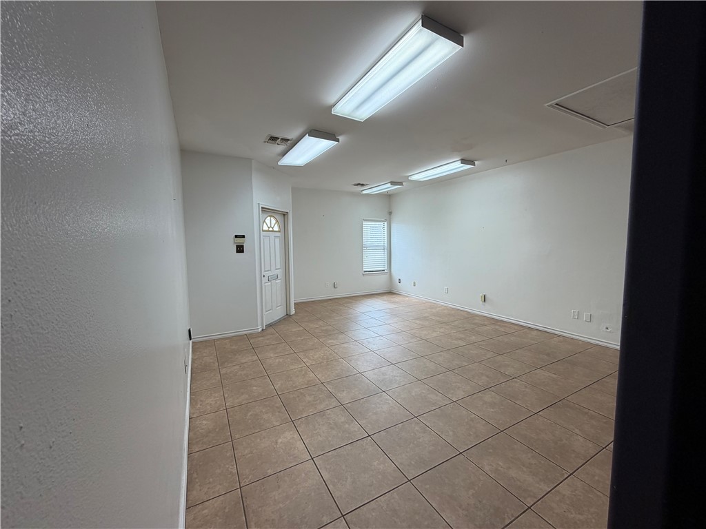 5637 Burton Lane 108 Property Photo 4