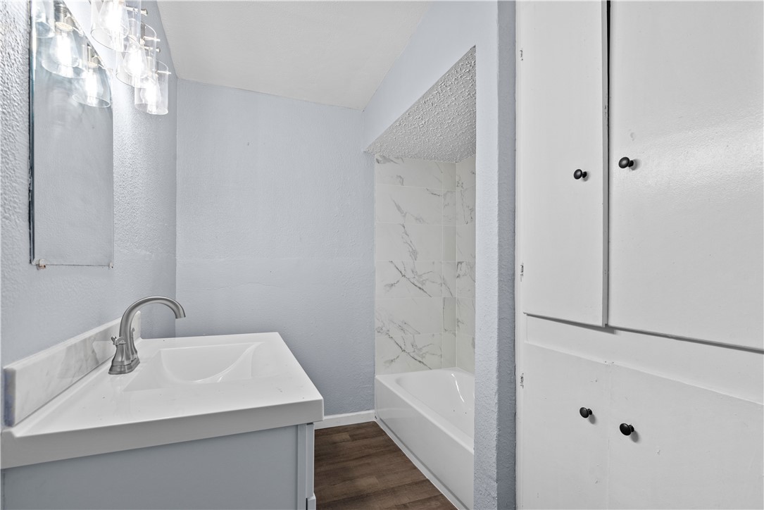 1506 Crosby St Property Photo 14