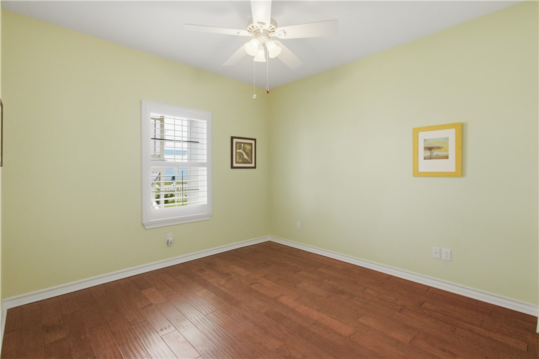 223 Keewaydin Lane Property Photo 28