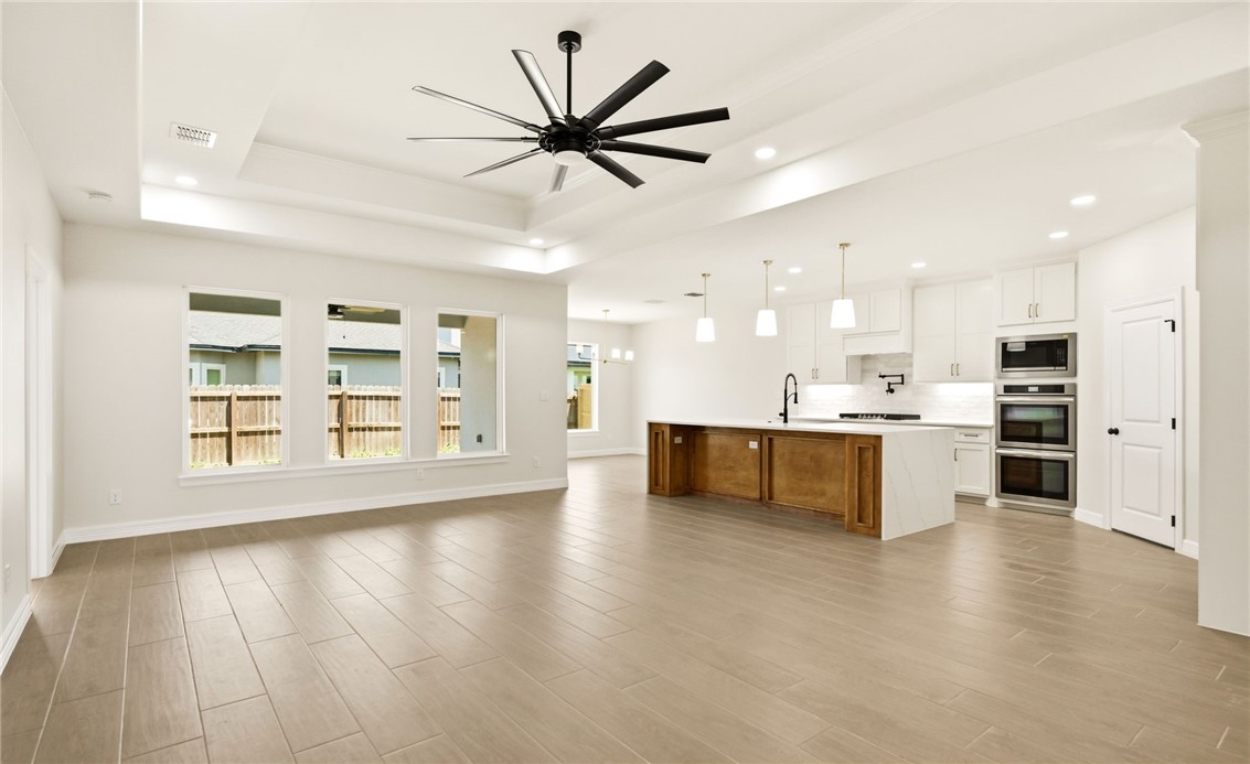 4210 Fold Lane Property Photo 3