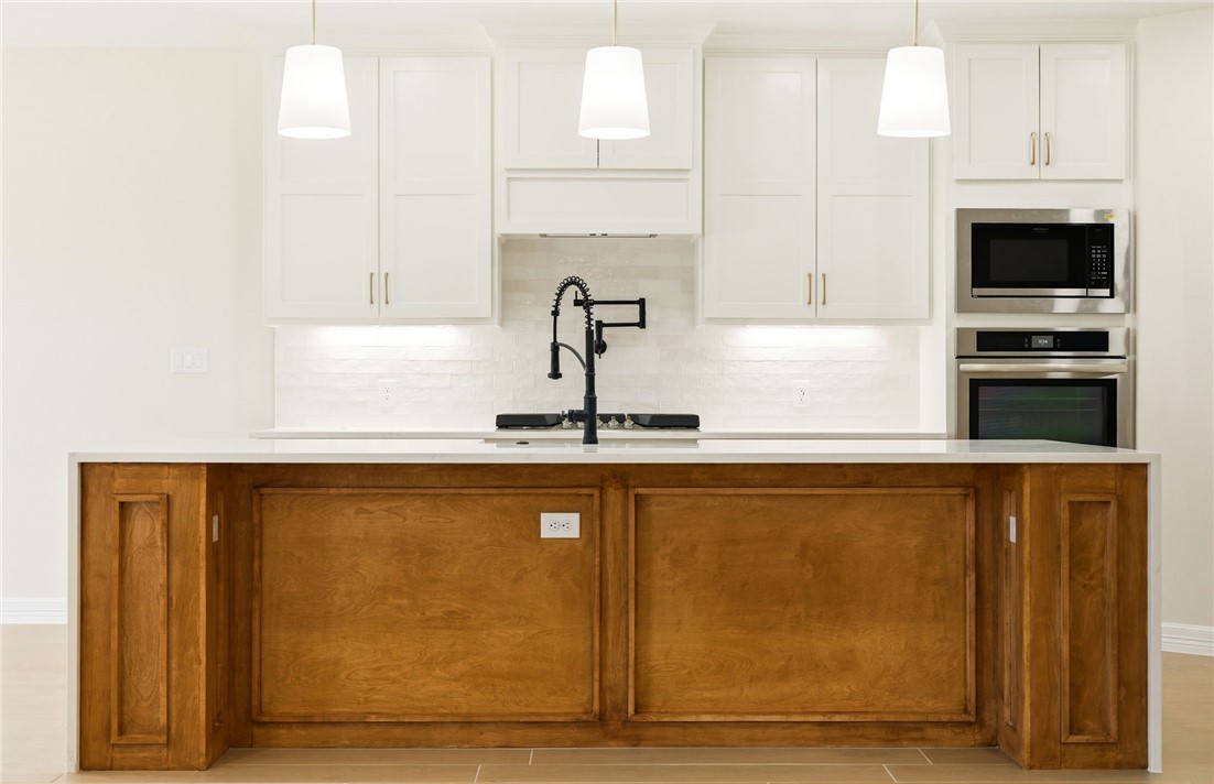 4210 Fold Lane Property Photo 4