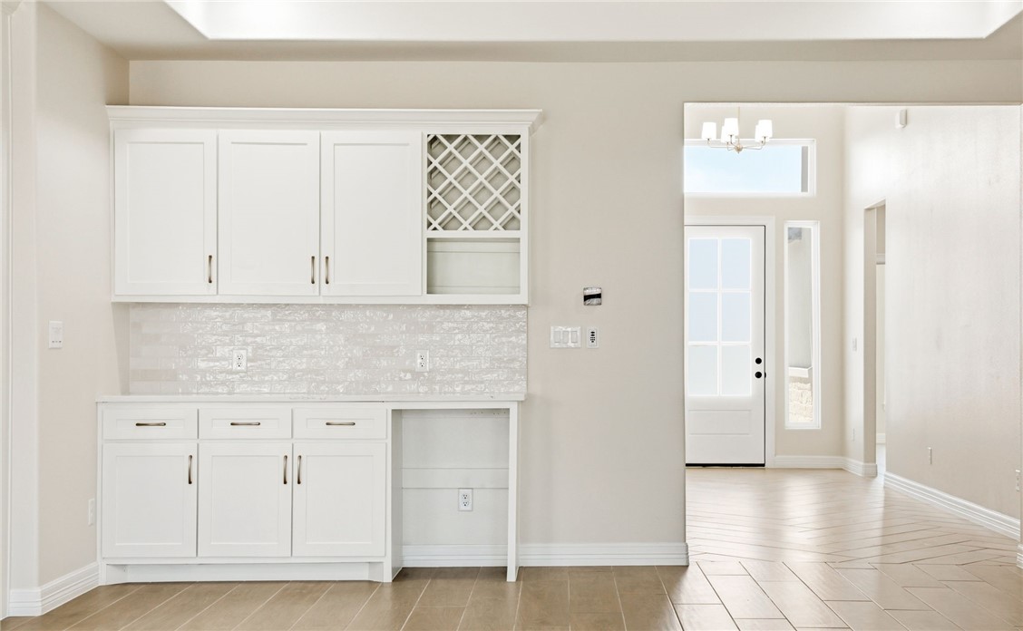 4210 Fold Lane Property Photo 6