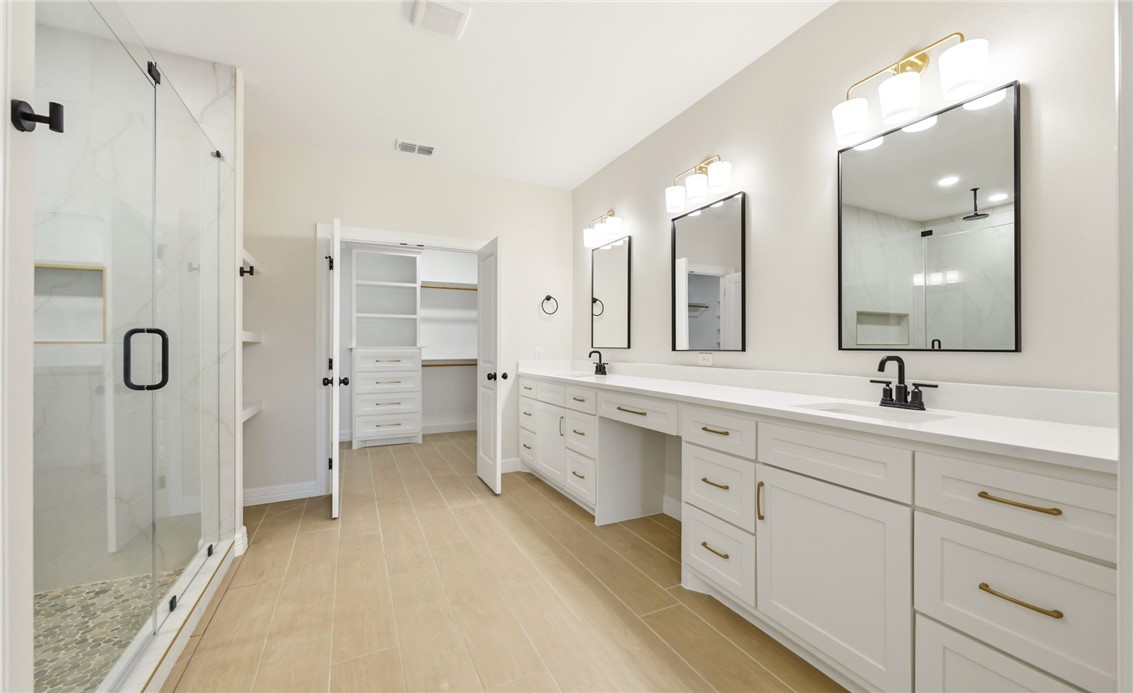 4210 Fold Lane Property Photo 7