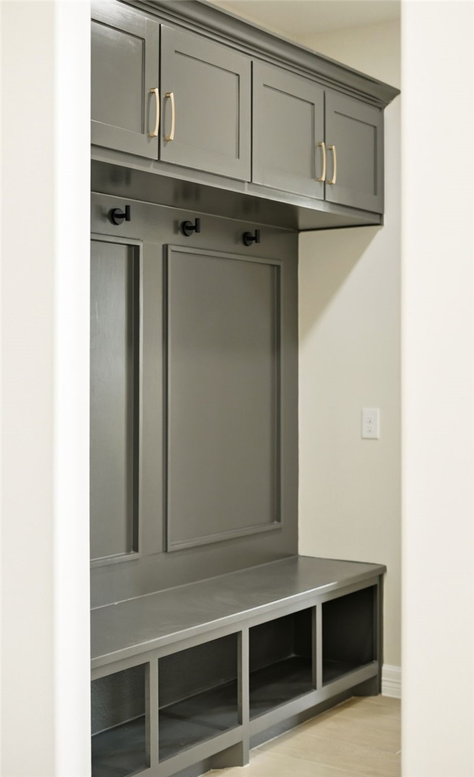 4210 Fold Lane Property Photo 11