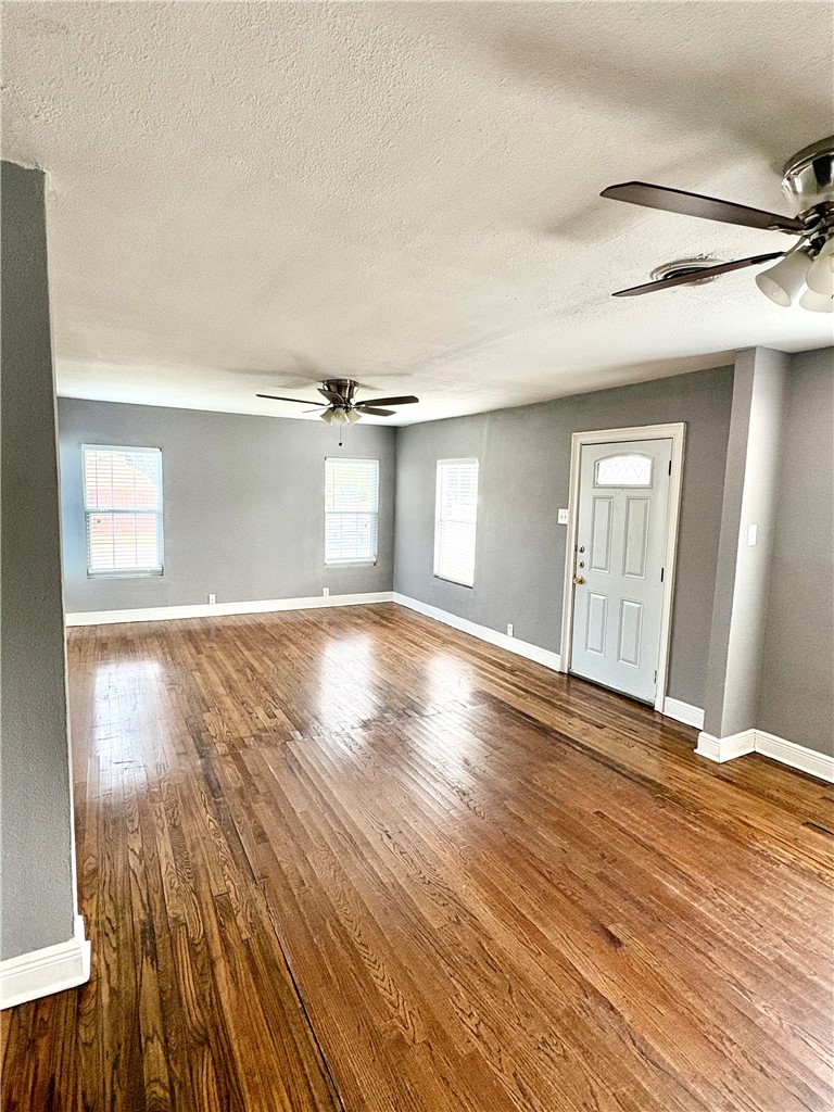 3562 Topeka St Property Photo 2