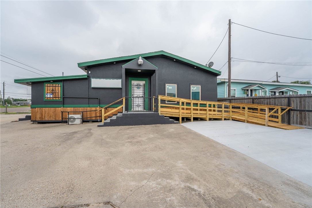 602 Nas Dr Property Photo 15