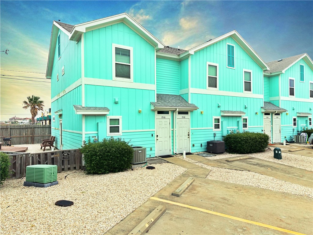 15118 Dory Dr Property Photo 1