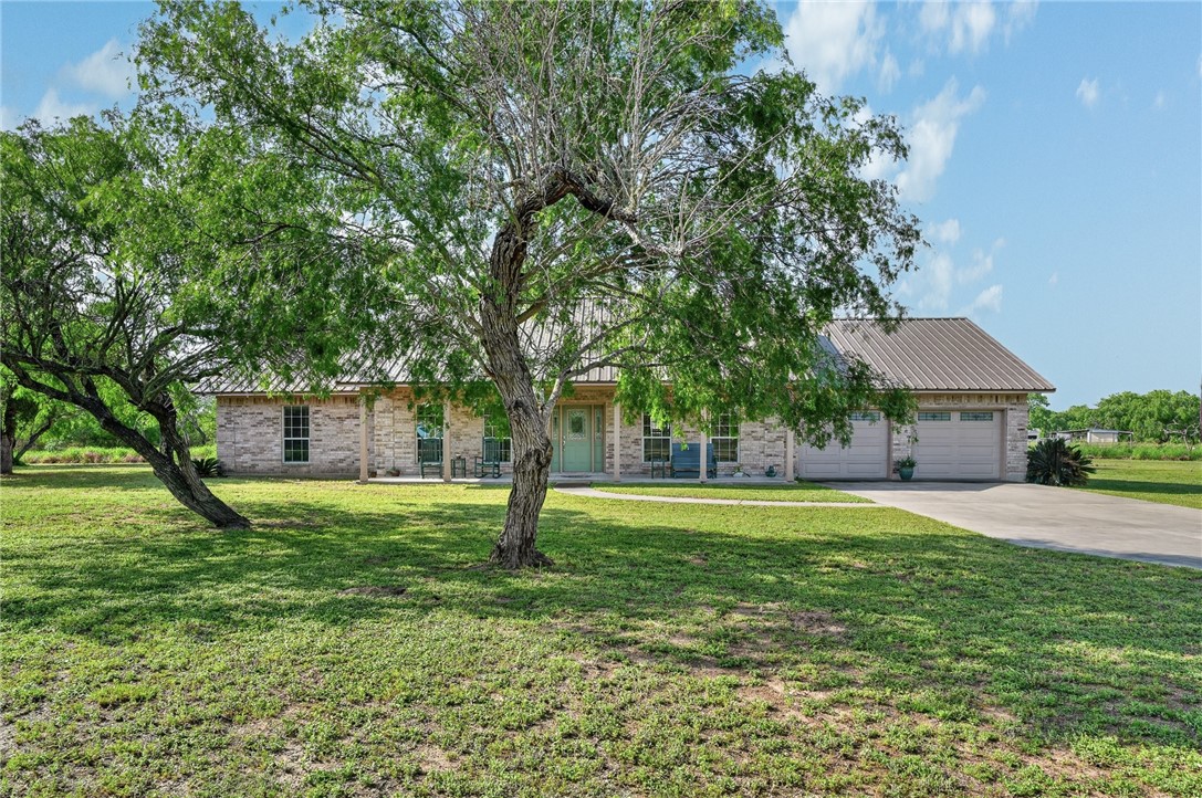 118 Agape Dr Property Photo 1