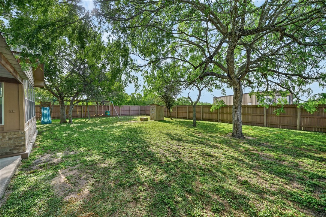 118 Agape Dr Property Photo 27