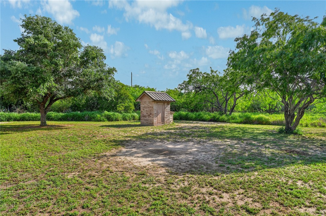 118 Agape Dr Property Photo 35