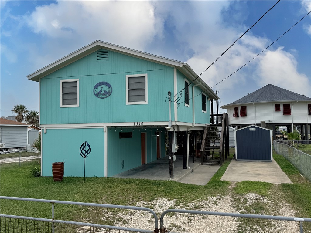 1514 S Live Oak St Property Photo 1