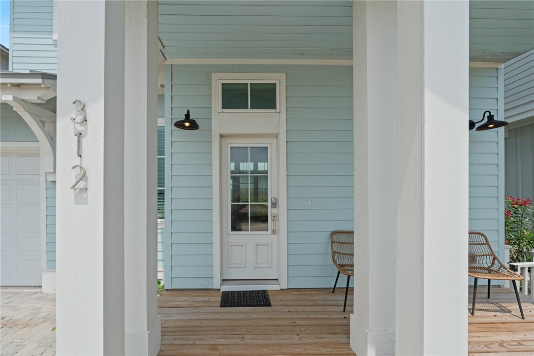 312 Mermaid Tail Property Photo 4
