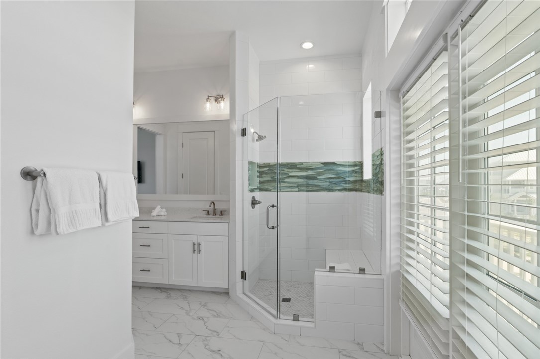 312 Mermaid Tail Property Photo 22