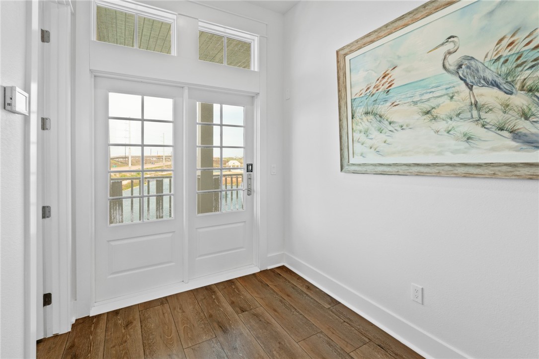 312 Mermaid Tail Property Photo 27