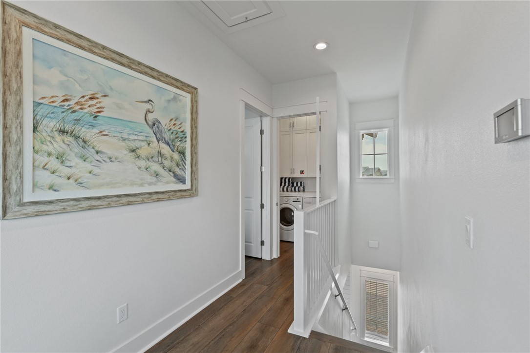 312 Mermaid Tail Property Photo 30