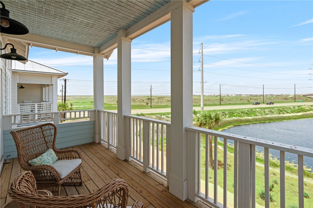 312 Mermaid Tail Property Photo 33