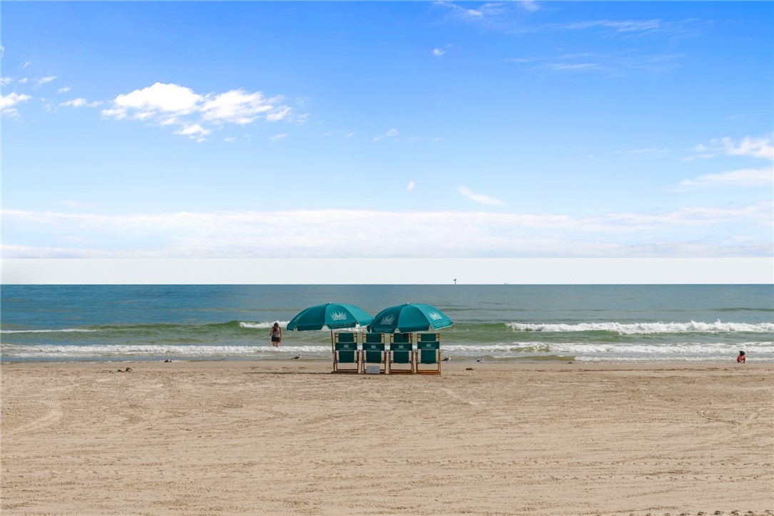 312 Mermaid Tail Property Photo 39