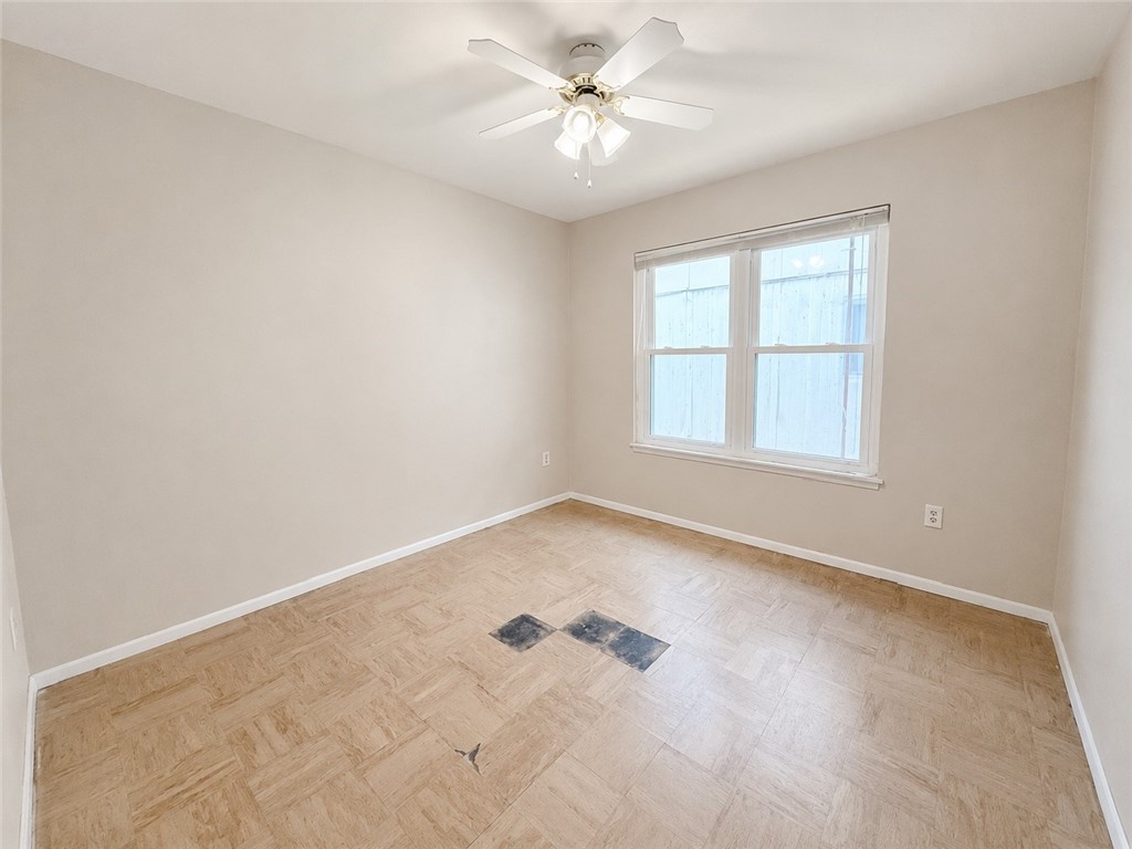 303 S 22nd St Property Photo 12