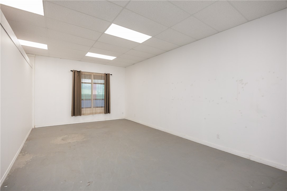 4058 Lou St Property Photo 14