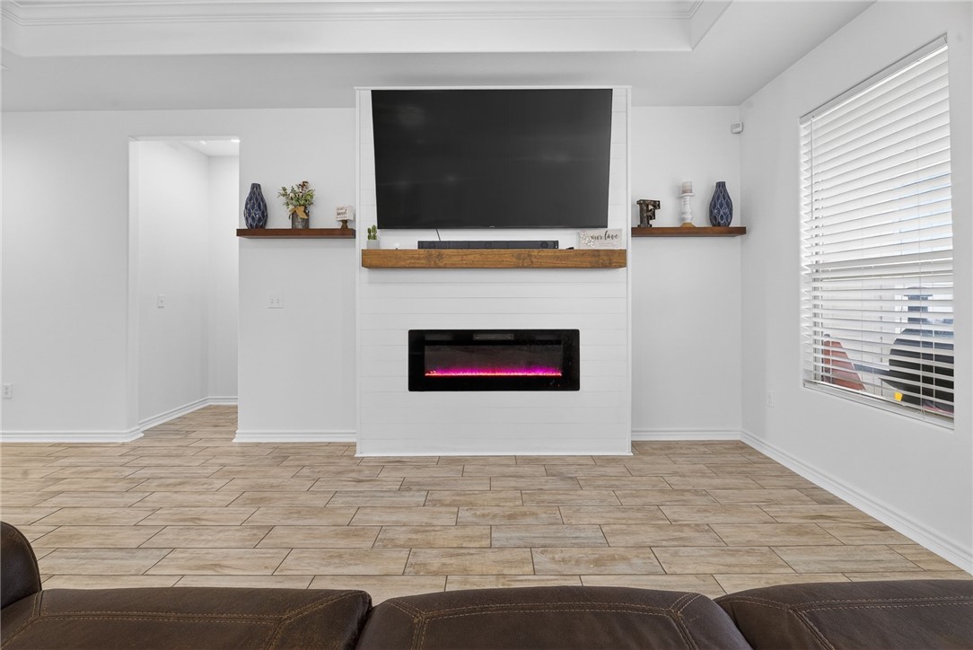 1016 Ocean Breeze Property Photo 6