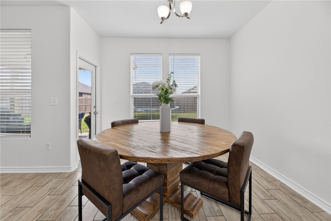 1016 Ocean Breeze Property Photo 11