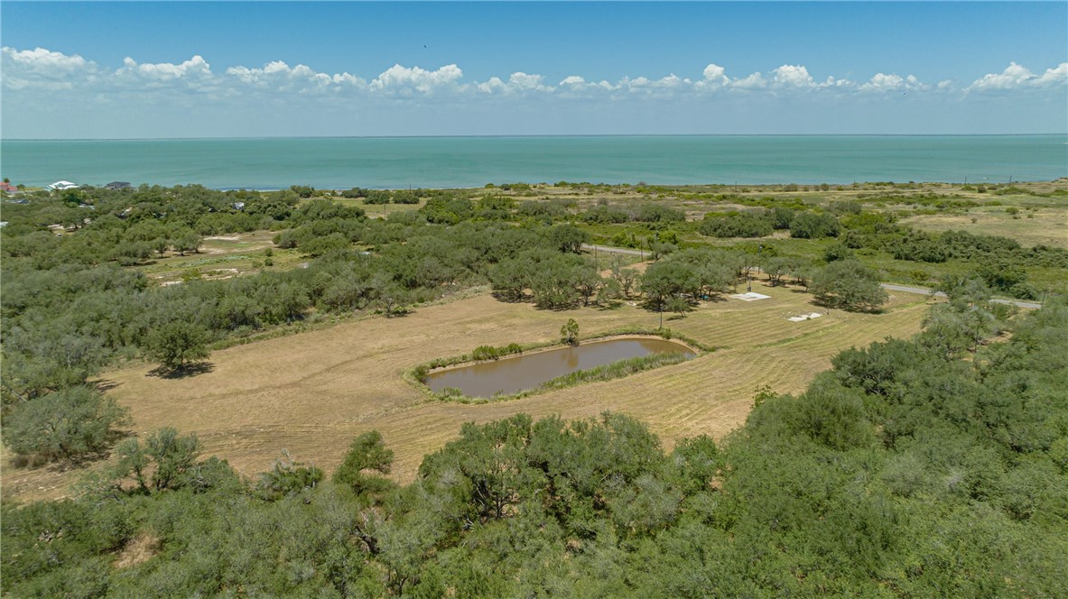 1030 Airport Property Photo 8
