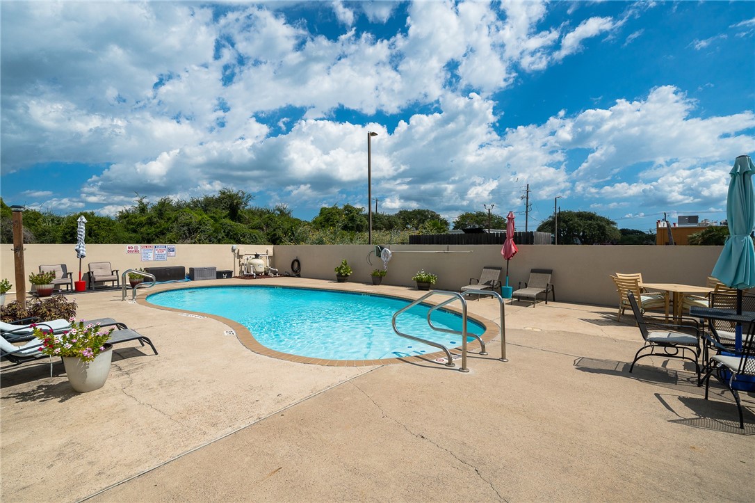 107 Pebble Creek Dr Property Photo 36