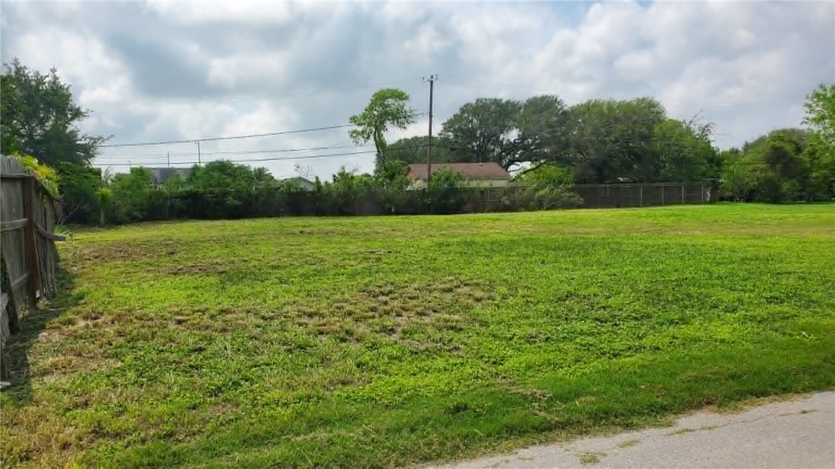 6049 Rio Vista Ave Property Photo 10