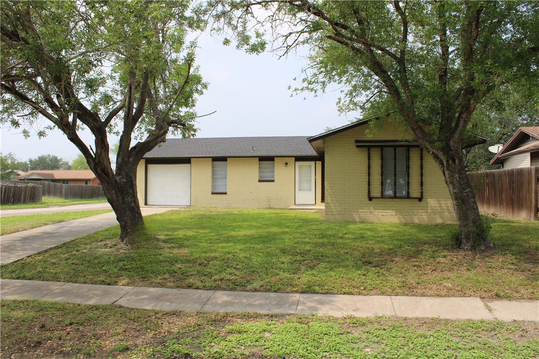 230 Birchwood Property Photo 1