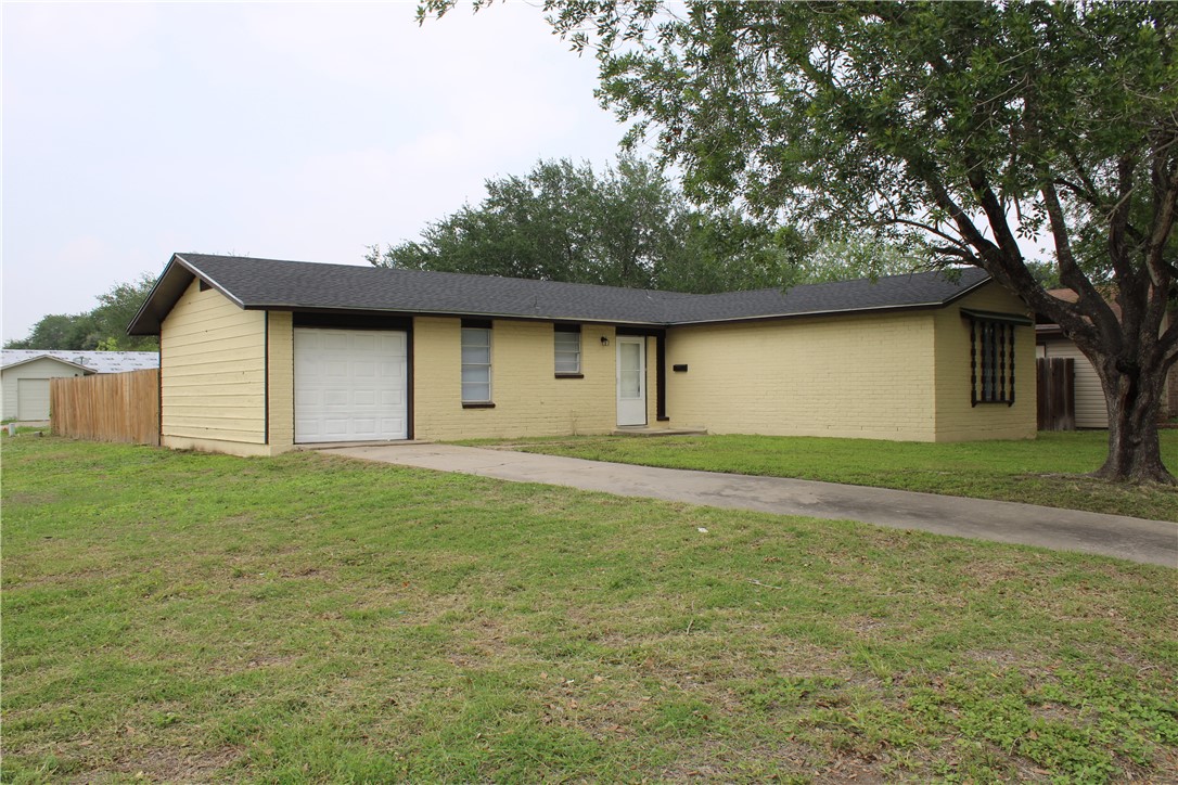 230 Birchwood Property Photo 2